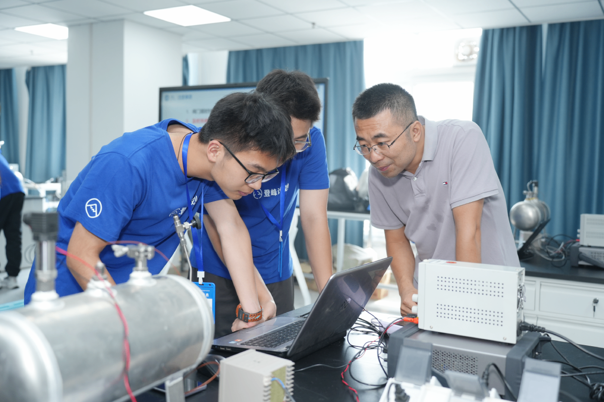 登峰计划-登峰平台-登峰计划大学实验室开放活动-北京登峰数智研究院-2026寒假登峰活动